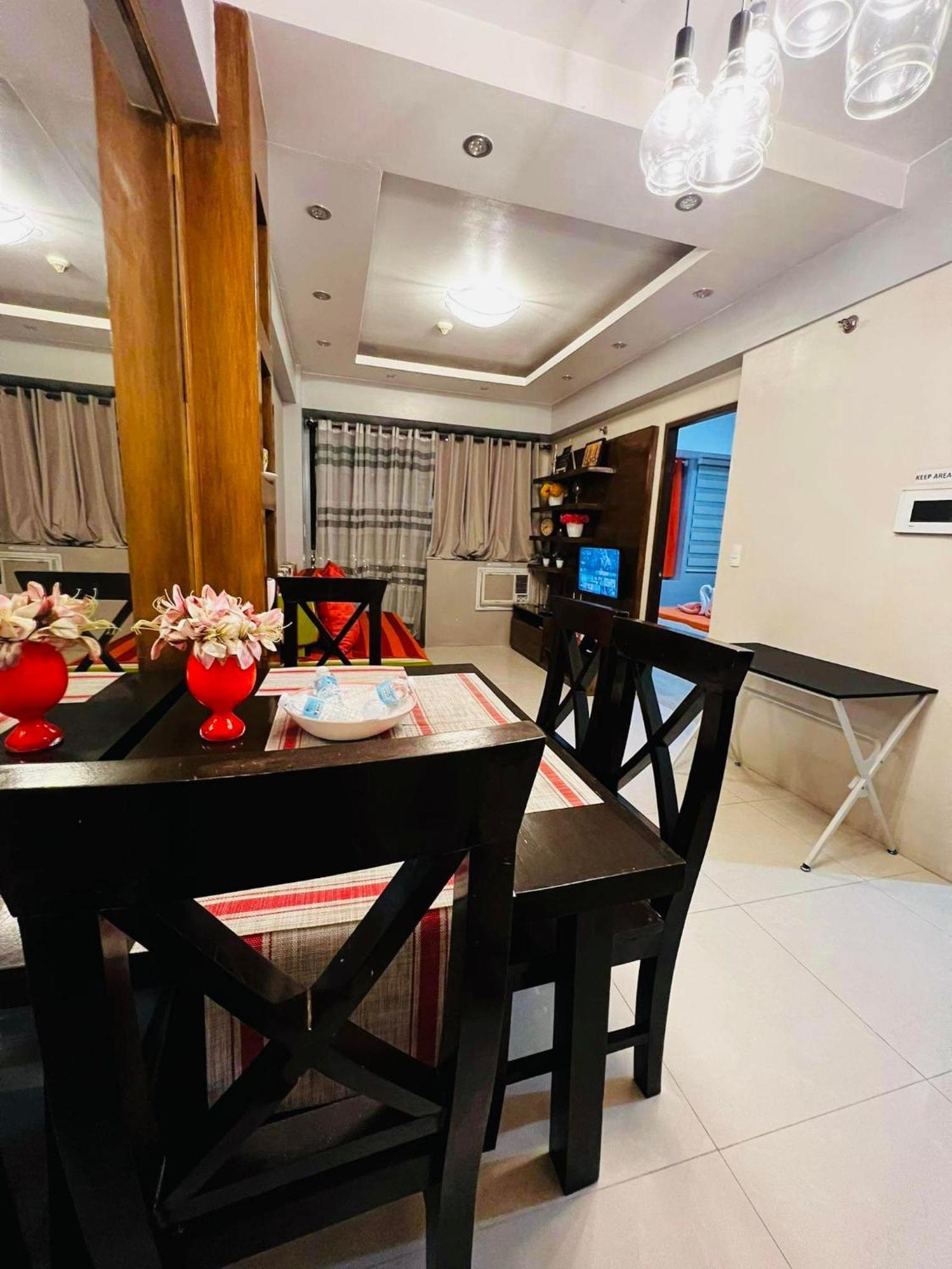 One Palm Tree Villas Condominium - Studio 10O With Balcony - Across Terminal 3 Airport Μανίλα Εξωτερικό φωτογραφία